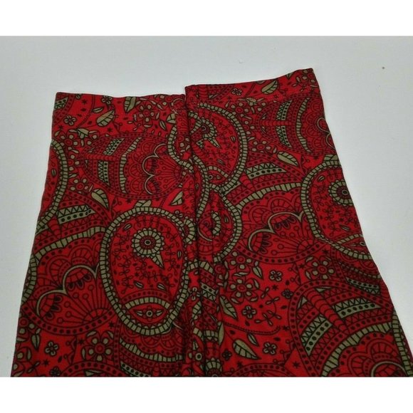 New LuLaRoe Tall & Curvy Leggings Red With Olive Green Floral Paisley Designs - Picture 5 of 6